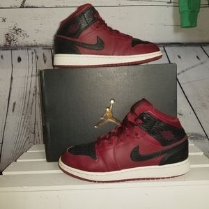 Like new air jordan 1 retro mid GS team red black